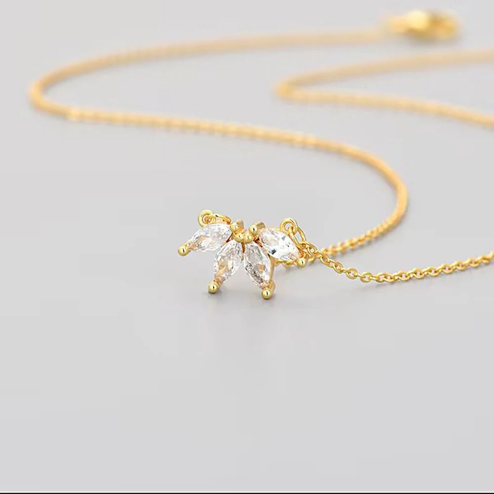 Halskjede med Zirkonia - Firebladsdesign i Rustfritt Stål